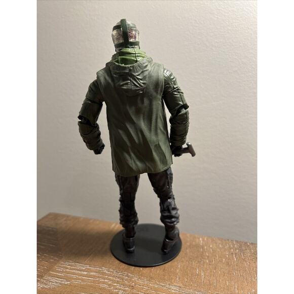 DC Multiverse The Batman The Riddler Edward Norton Action Figure with data card - Picture 11 of 16